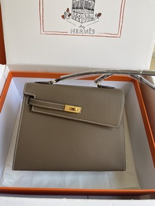 Hermes Handbags 755